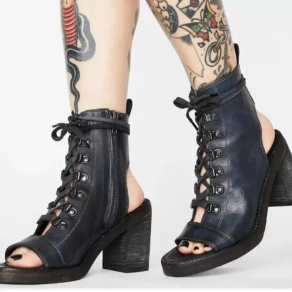 Free People City Of Lights EU 39 US 9 Booties Lace Up Ankle Boots NEW Dark Blue